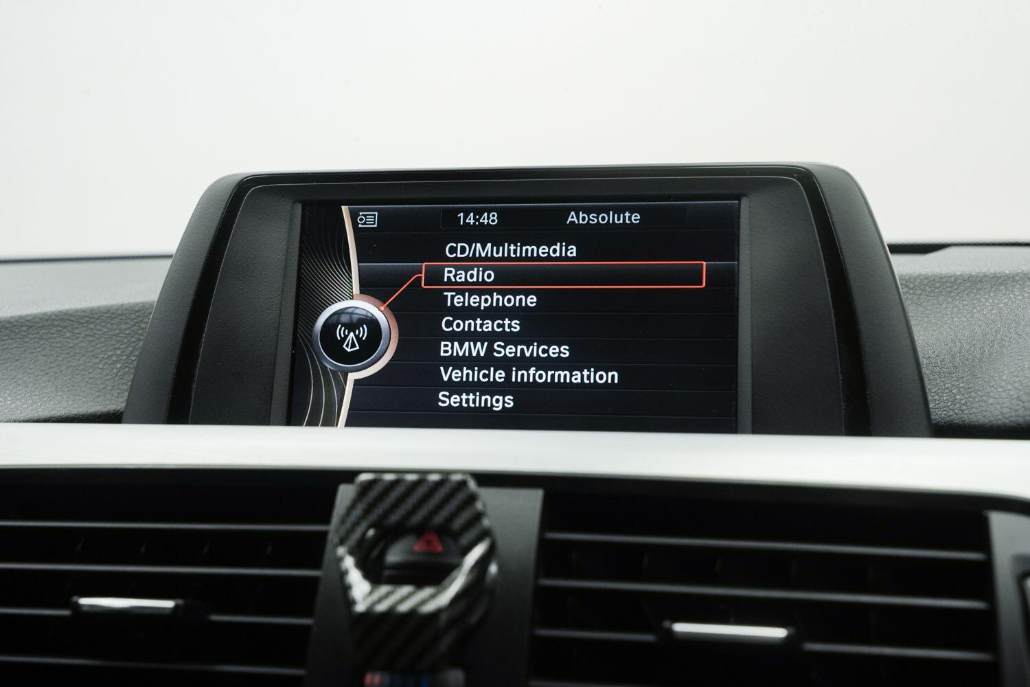 BMW 3 Series view 24