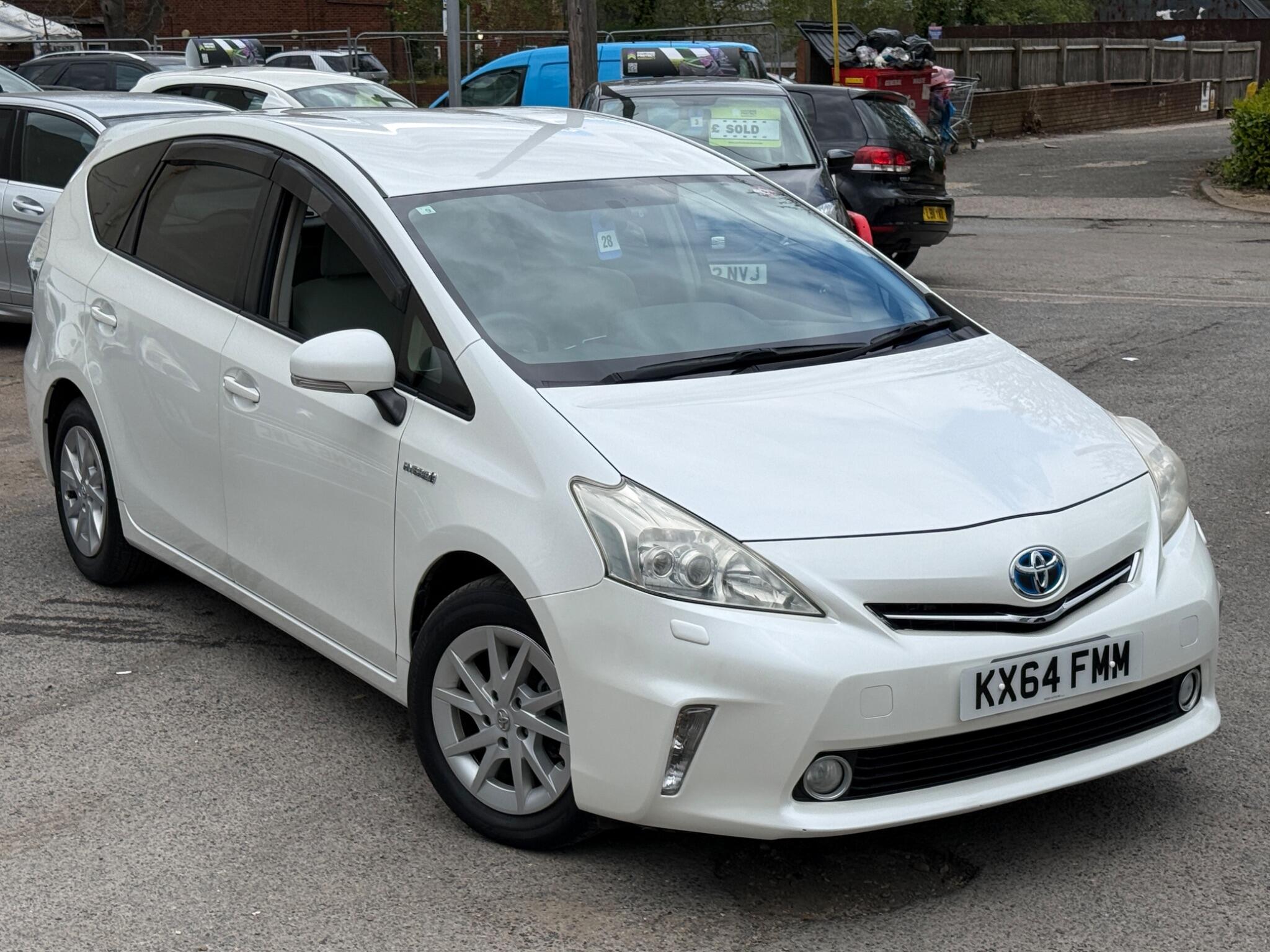Toyota Prius - Image 6