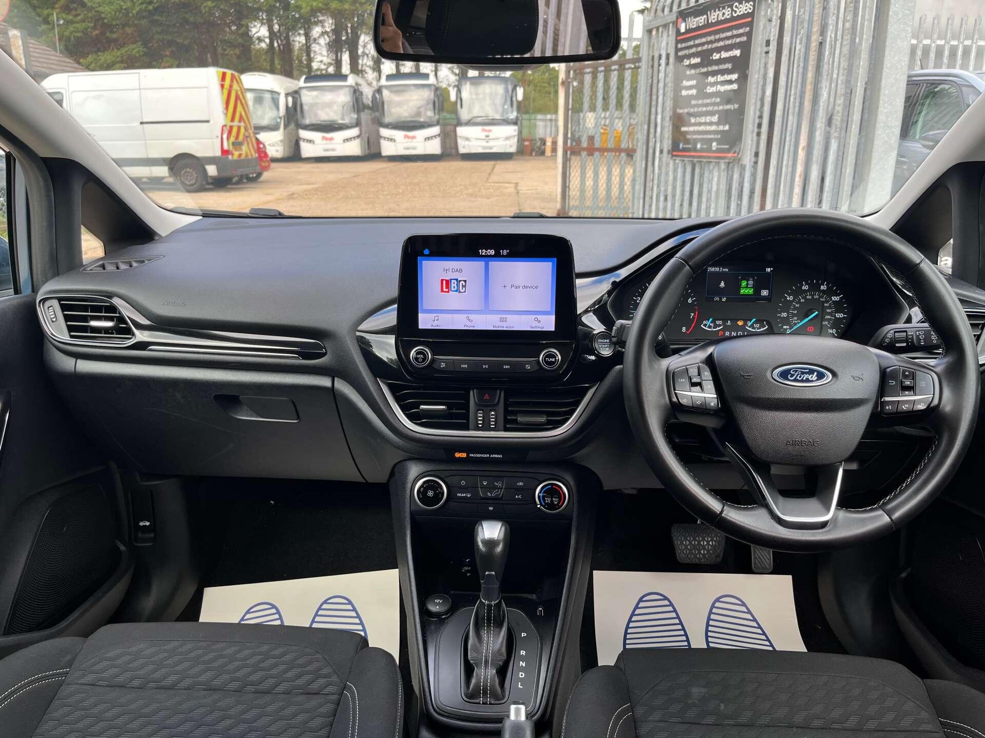 Ford Fiesta view 24