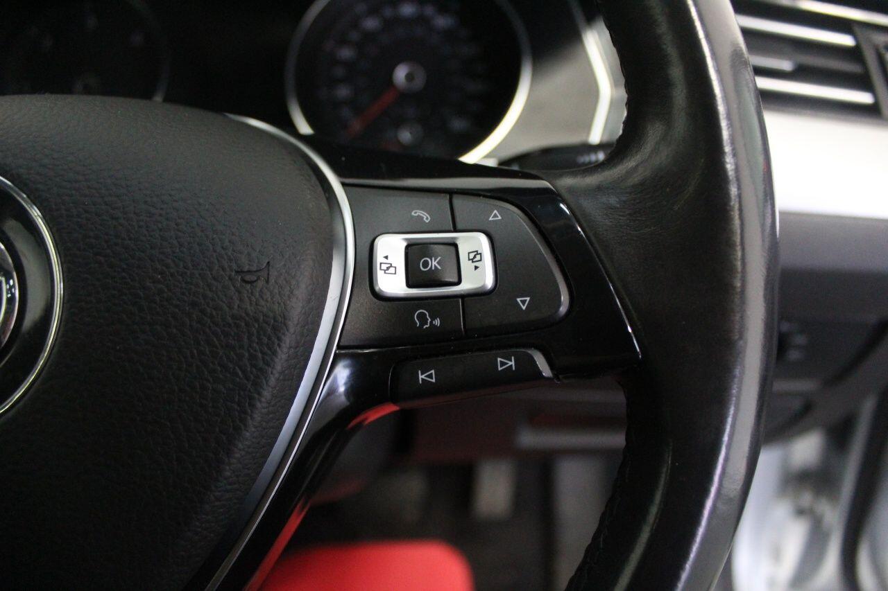 Volkswagen Passat view 50