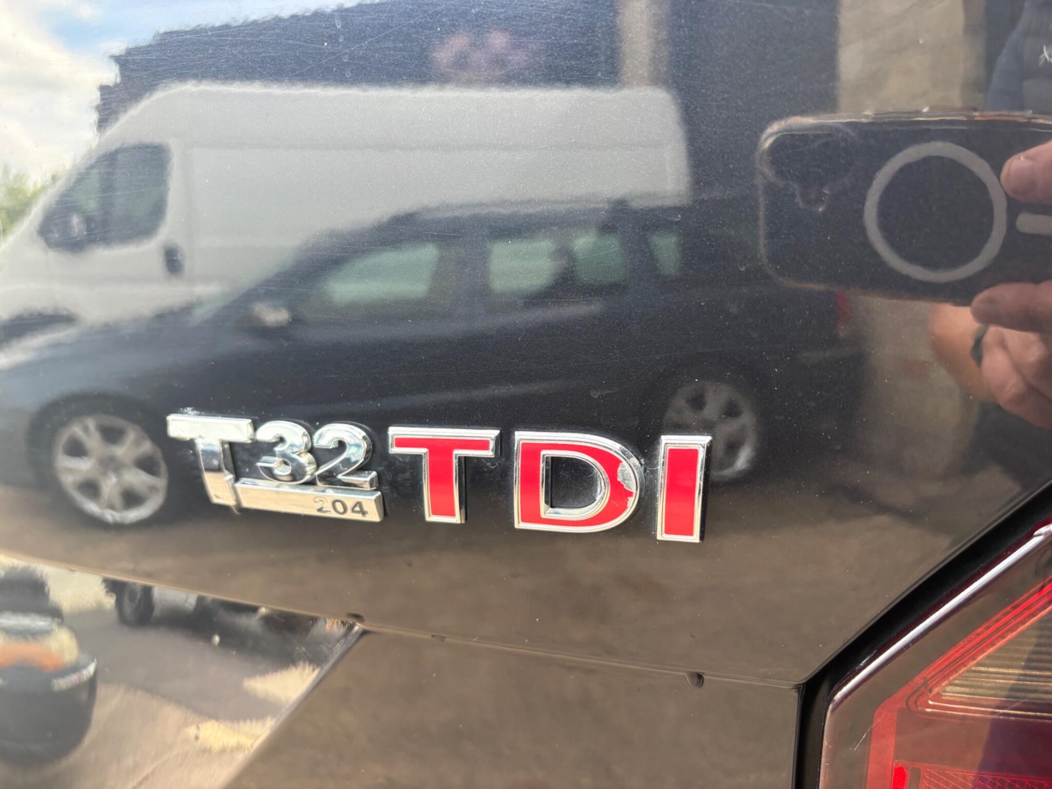 Volkswagen Transporter view 35
