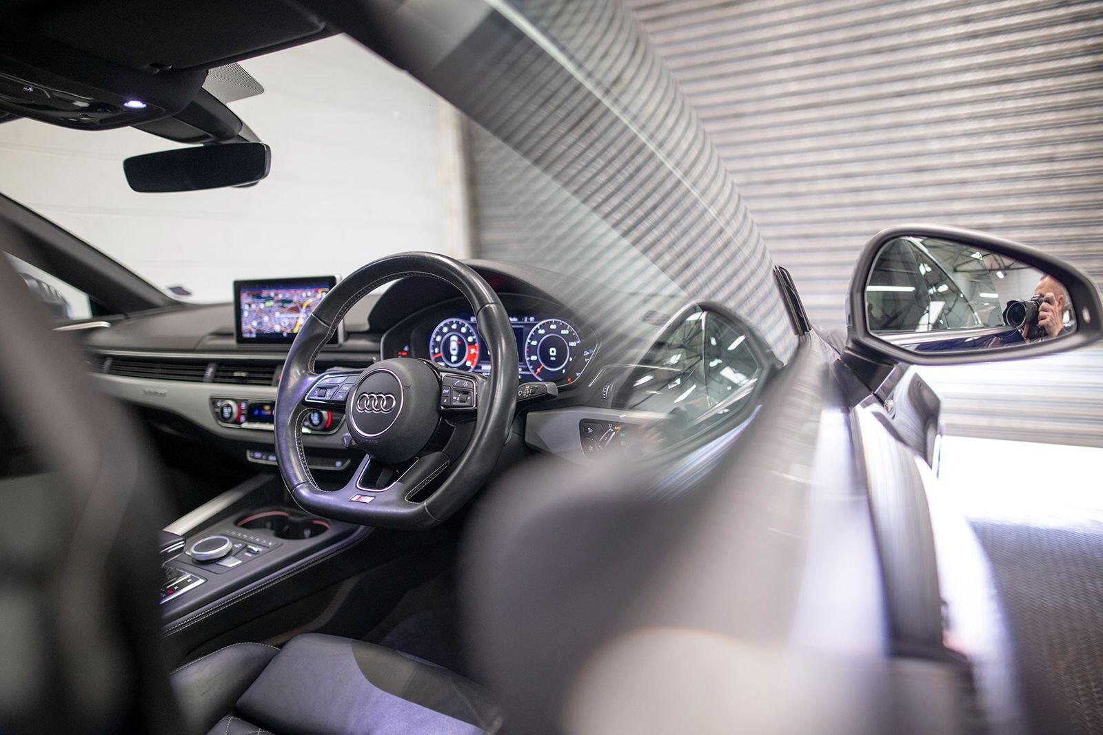 Audi S5 view 21