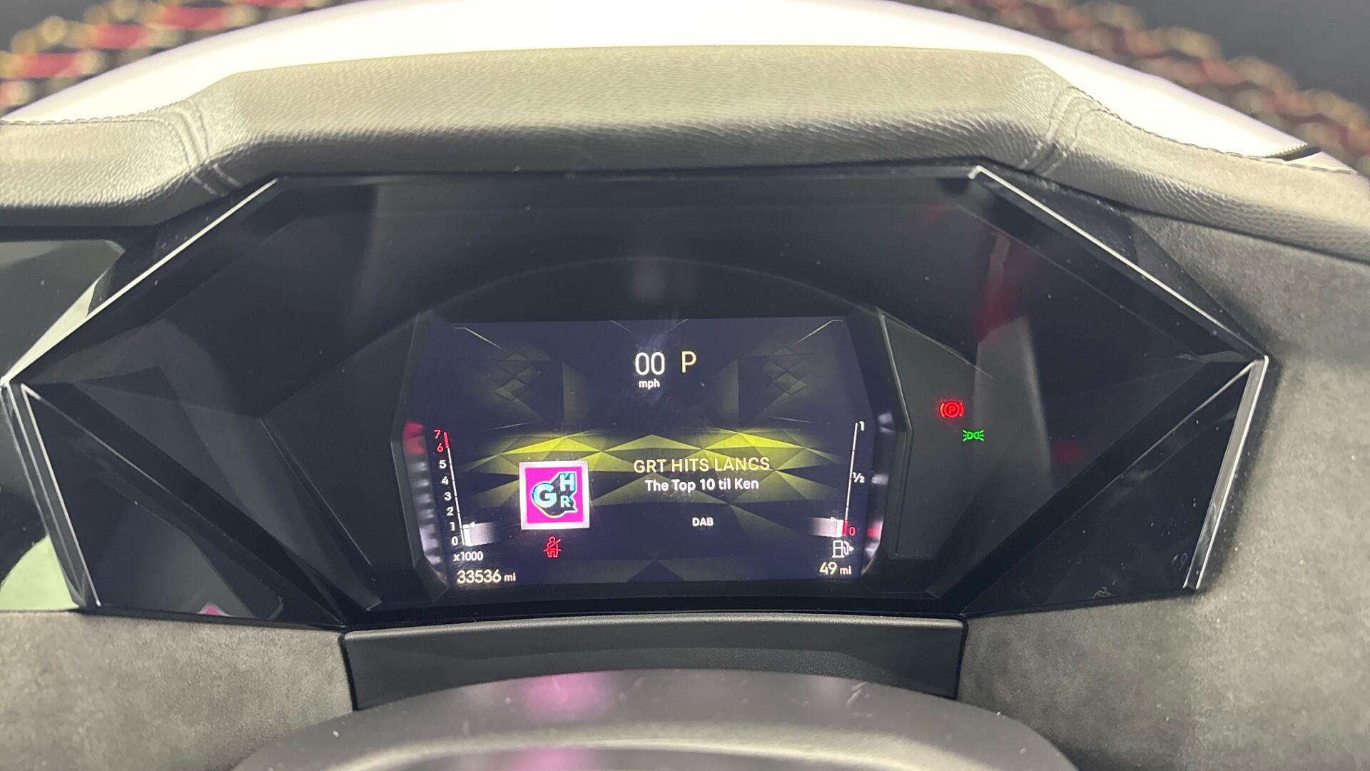 DS Automobiles DS 4 view 13
