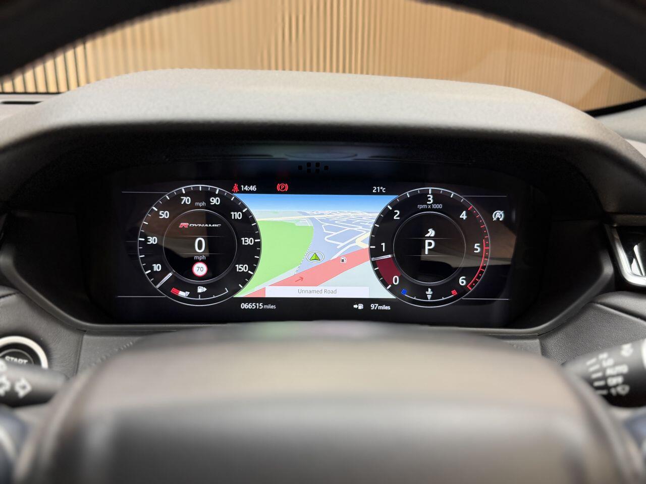 Land Rover Range Rover Velar view 48