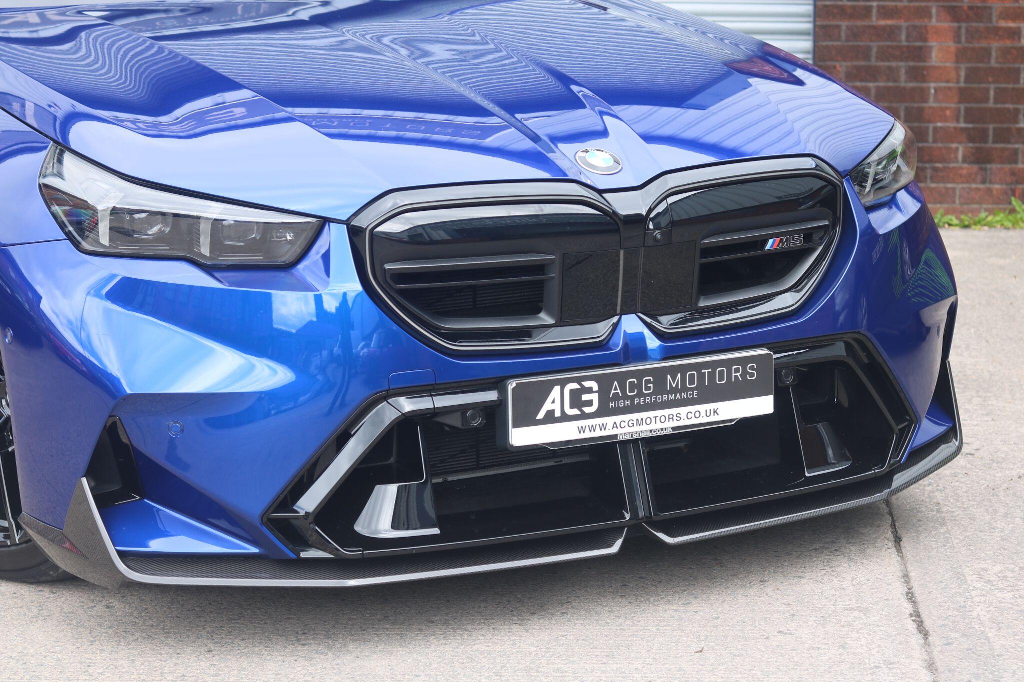BMW M5 view 19