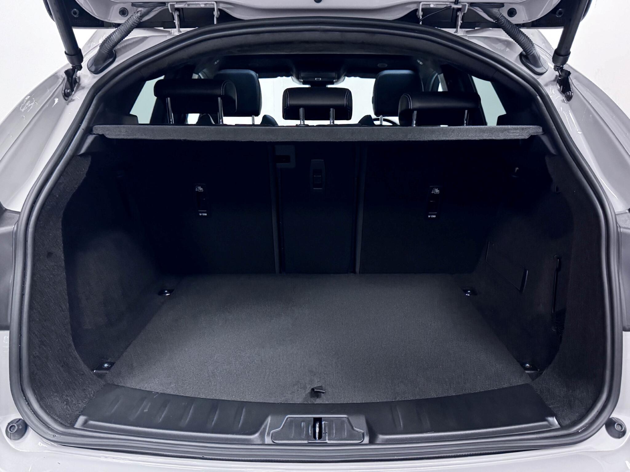 Jaguar E-Pace view 7