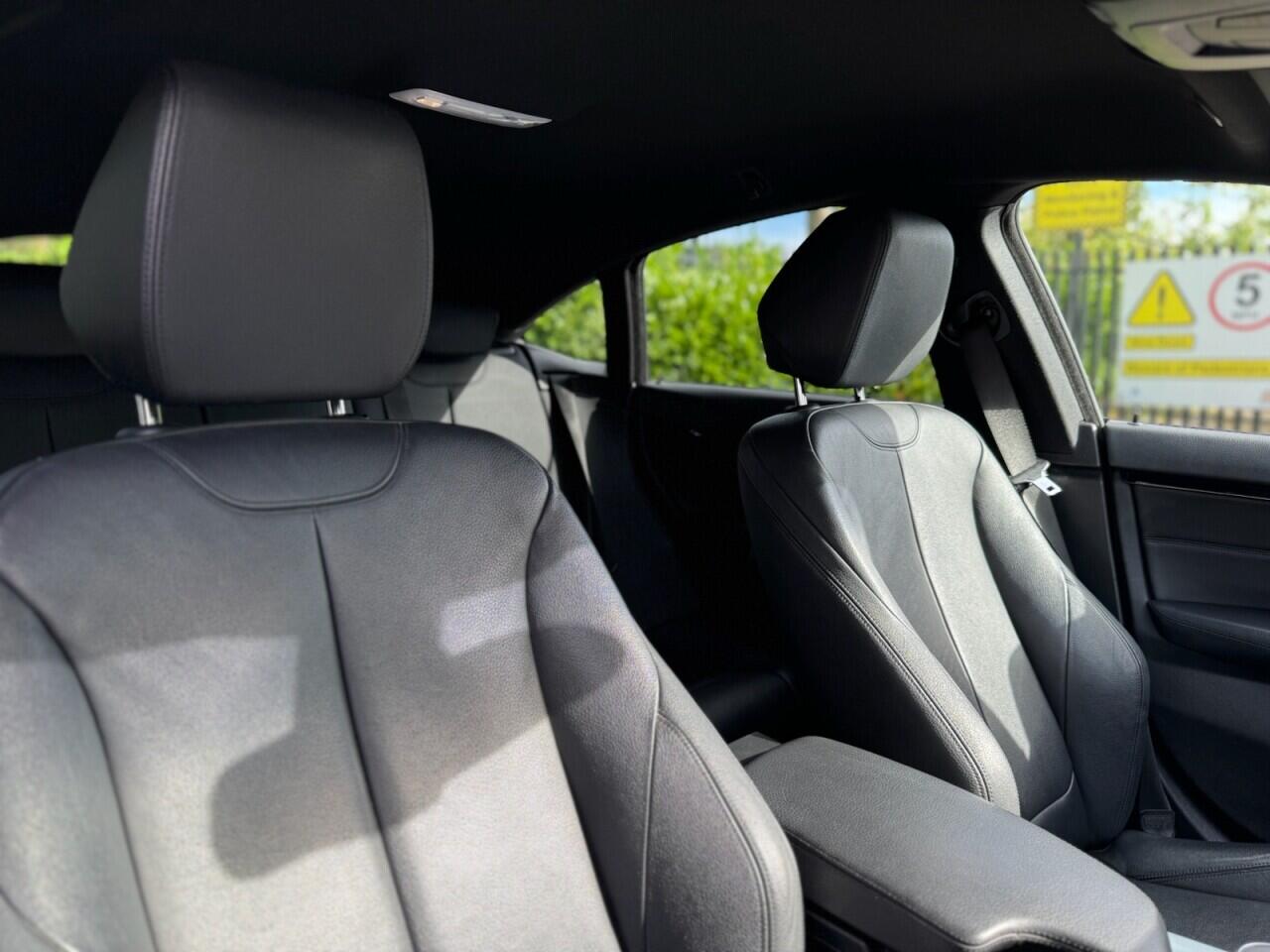 BMW 4 Series view 24