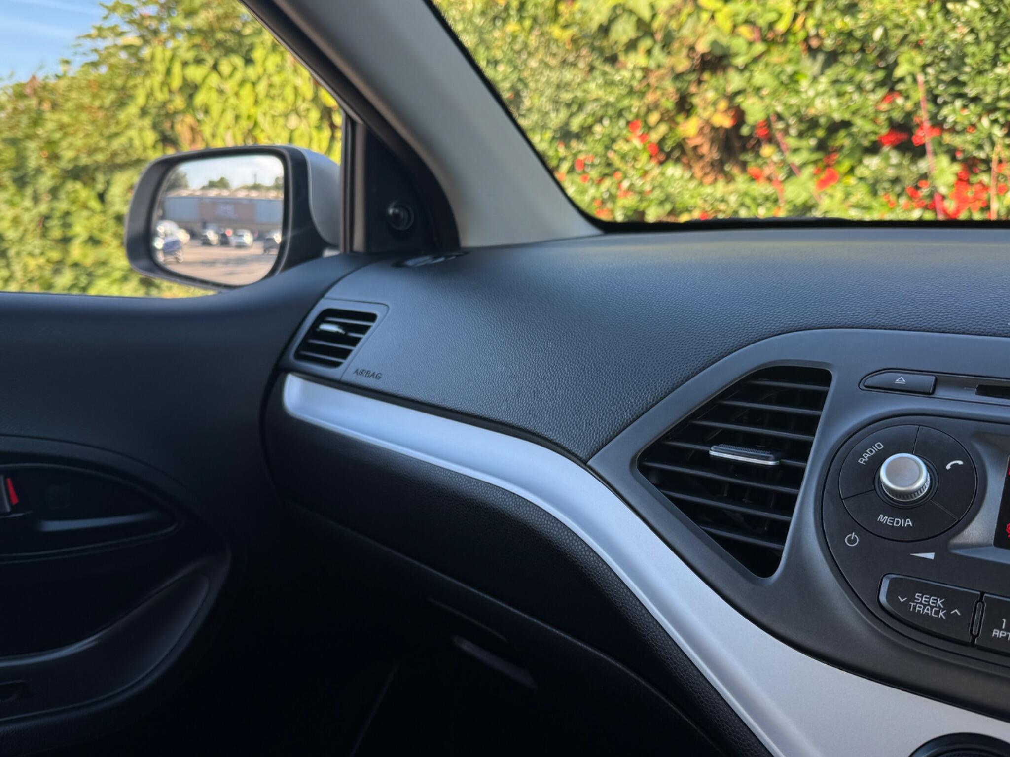 Kia Picanto view 32