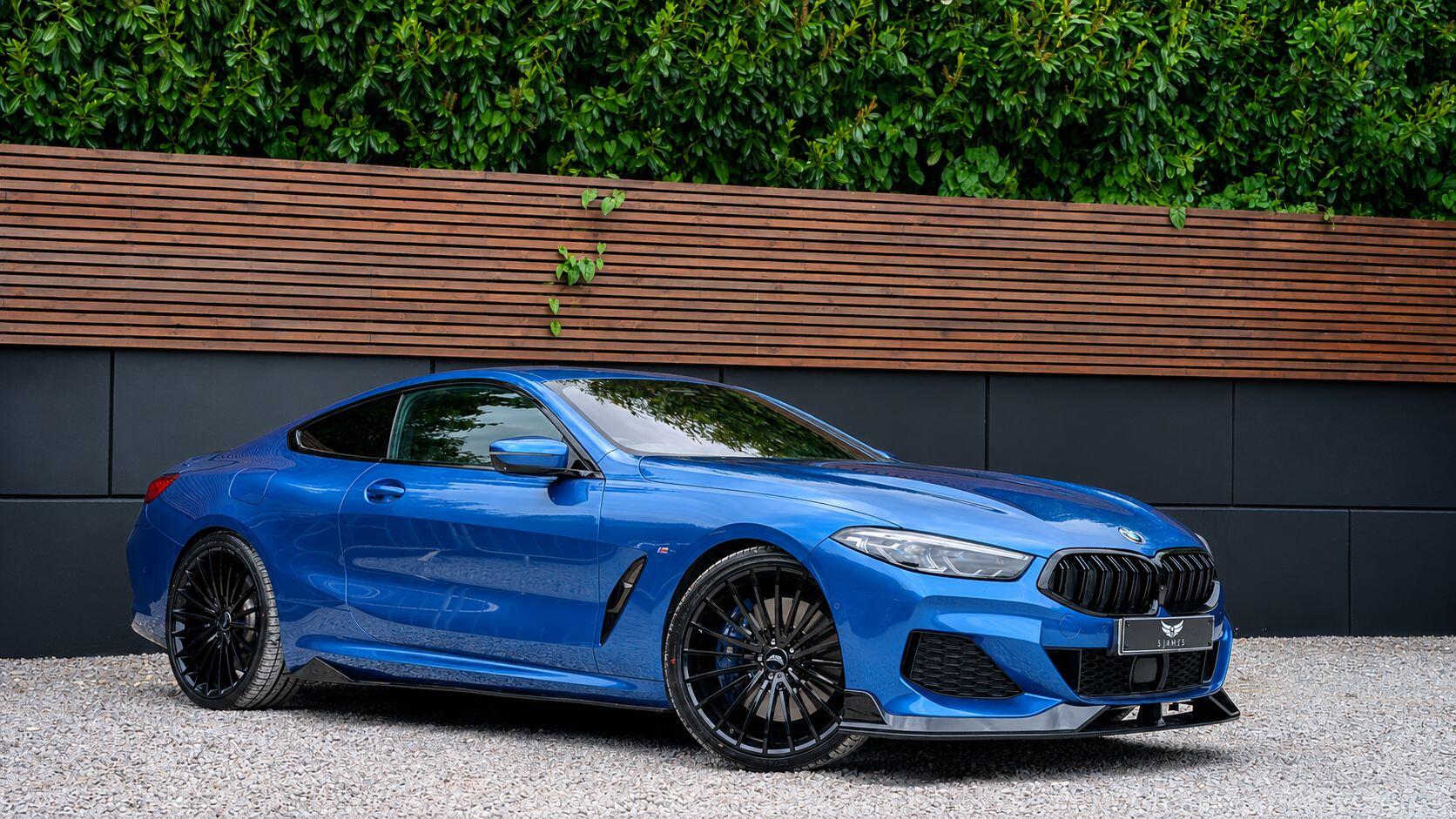 BMW 8 Series view 4