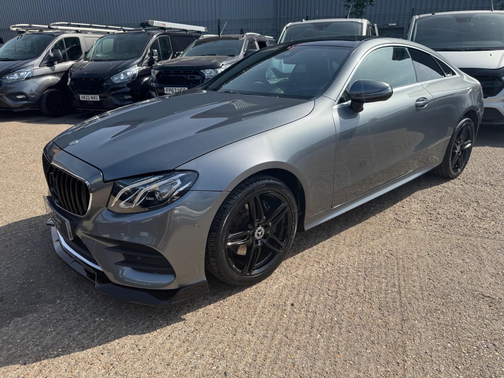 Mercedes-Benz E Class view 3