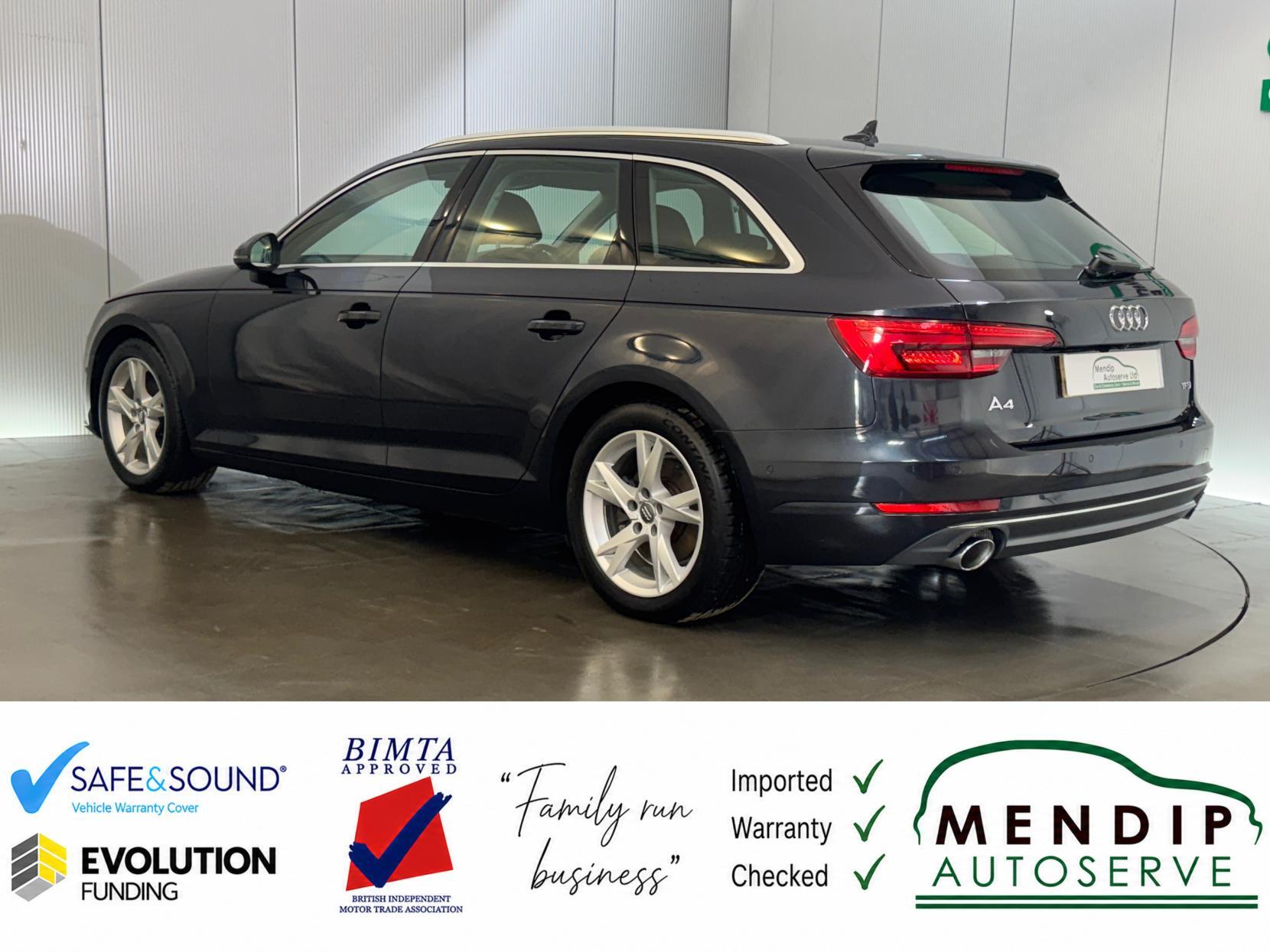 Audi A4 view 14