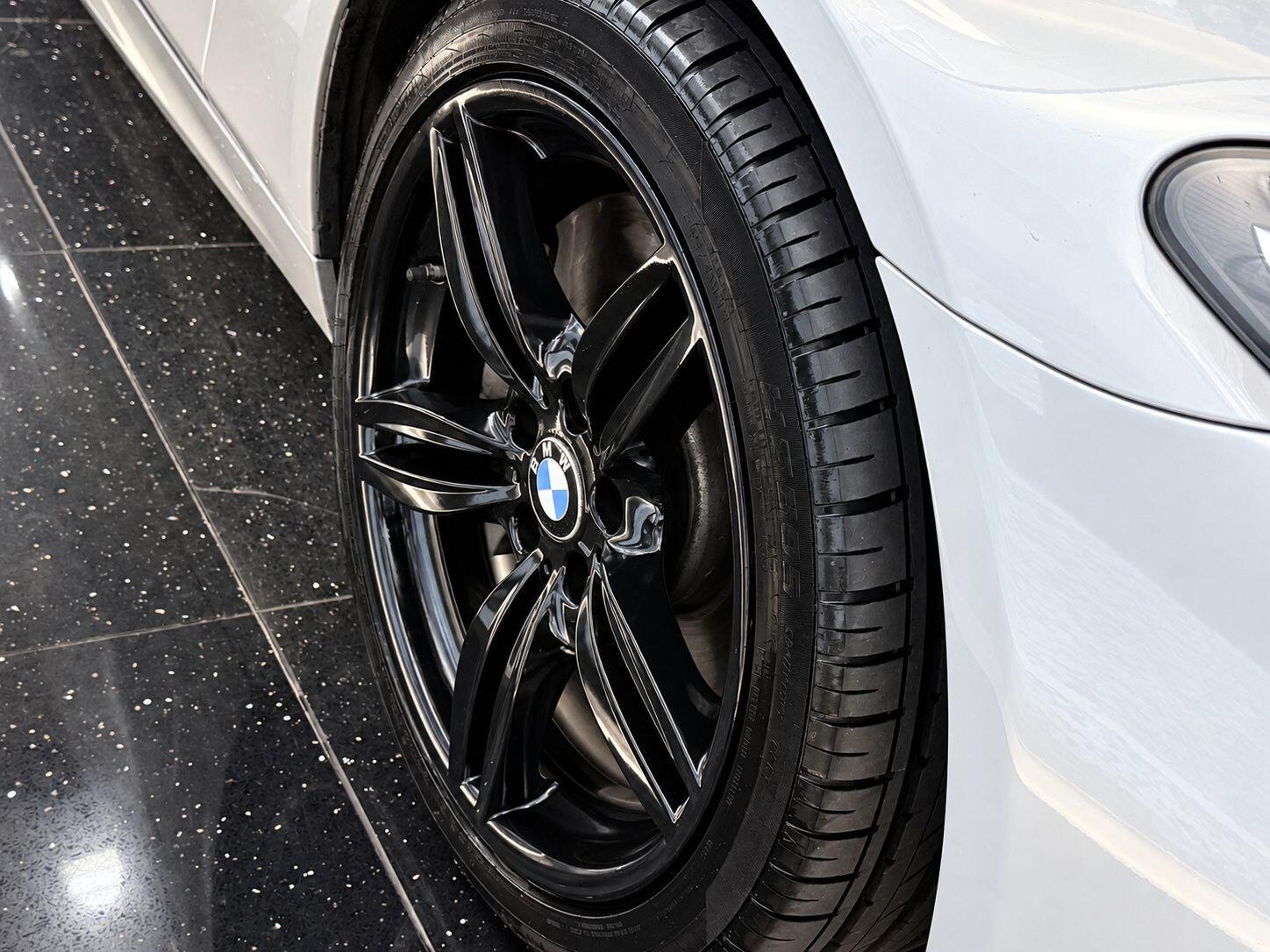 BMW 5 Series view 62