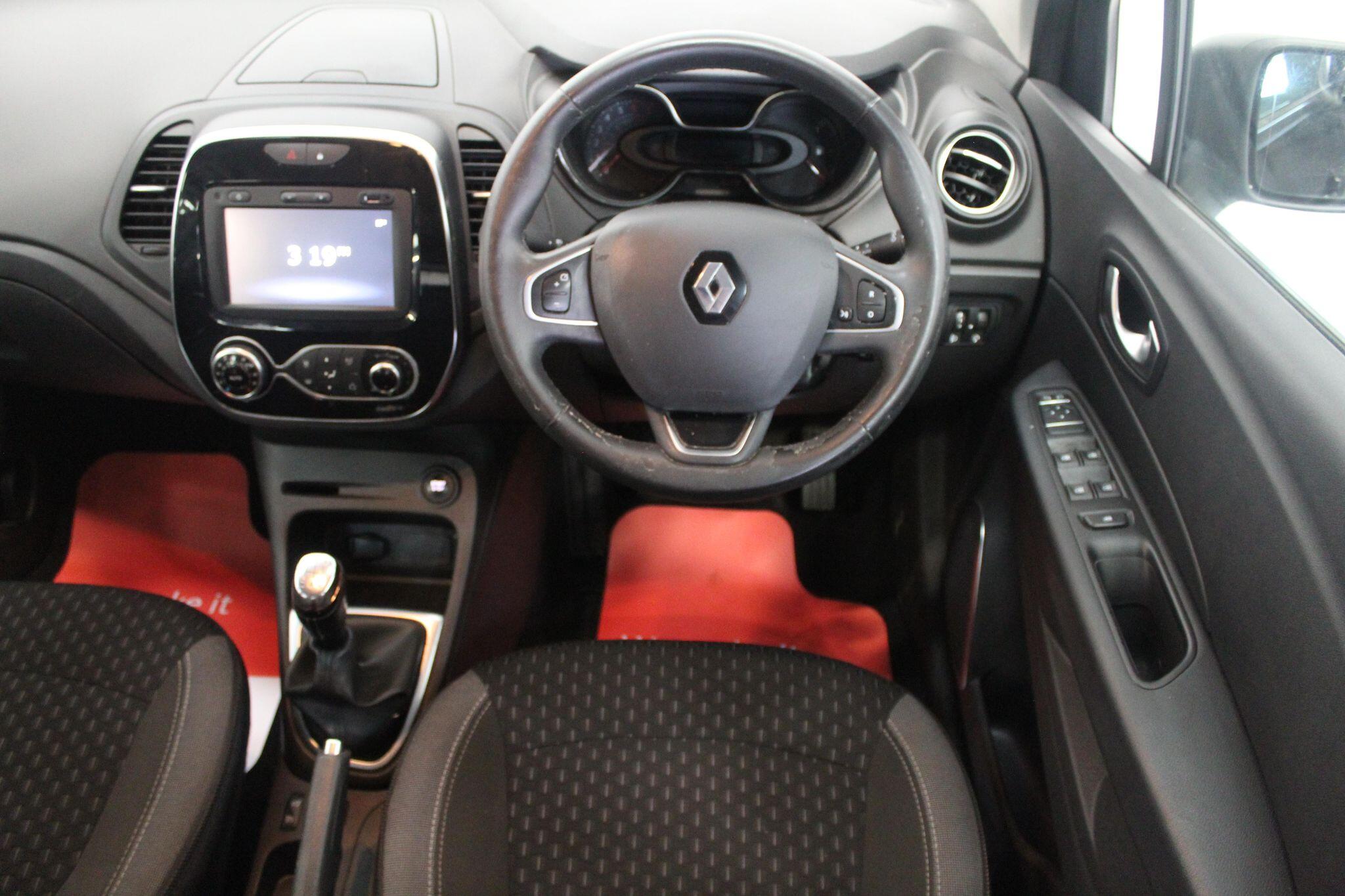Renault Captur view 39