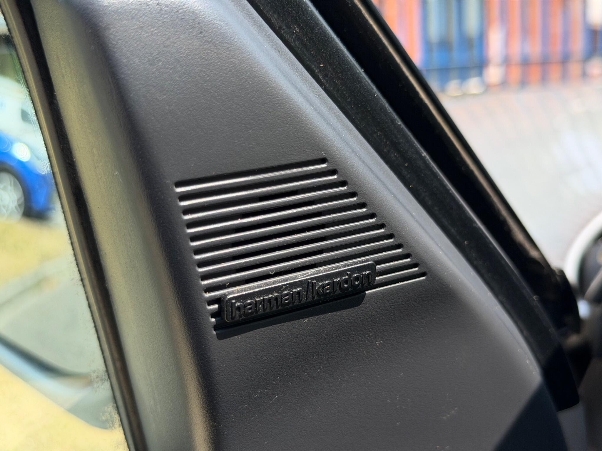 Land Rover Range Rover view 28