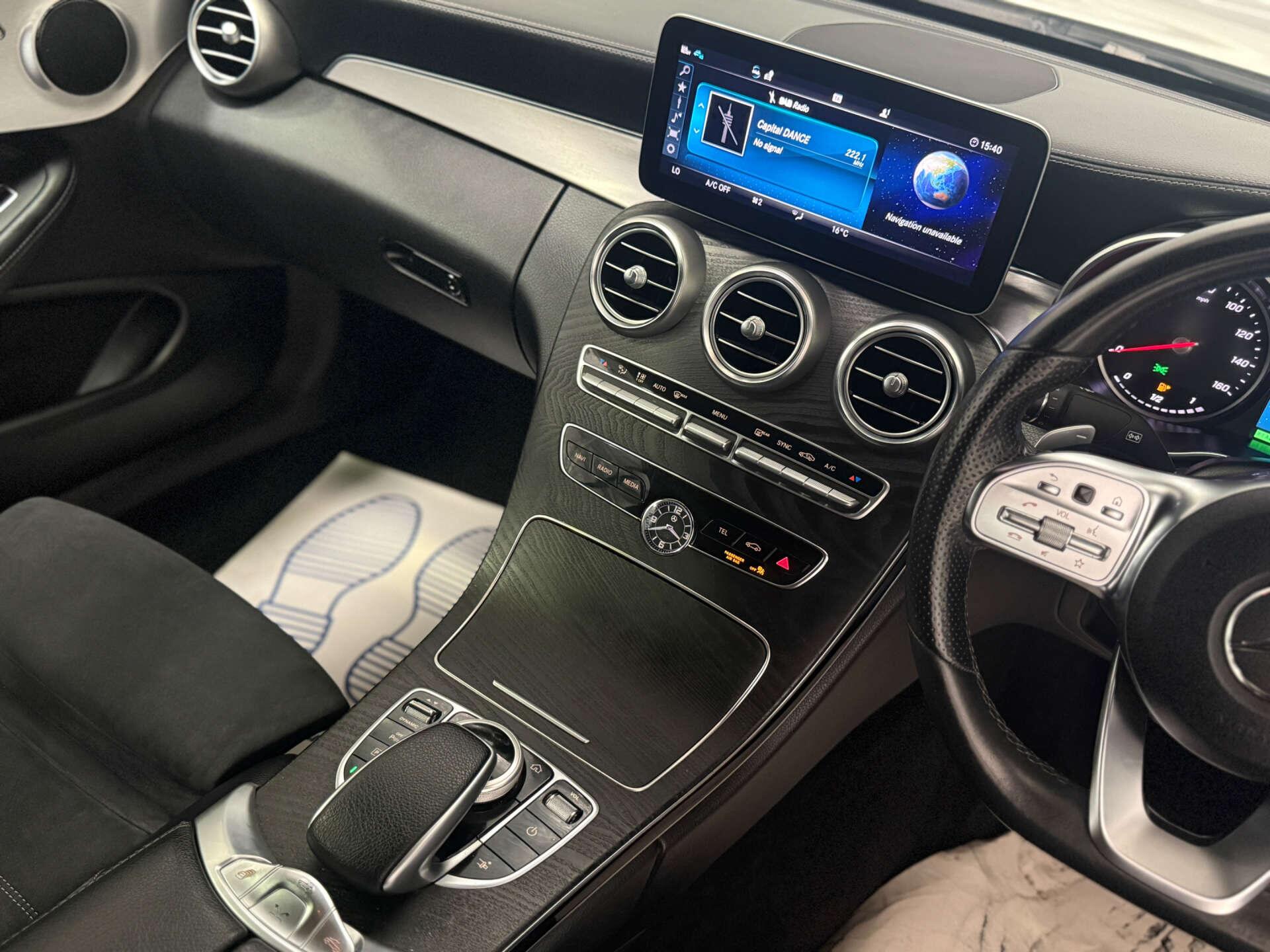 Mercedes-Benz C-Class view 21