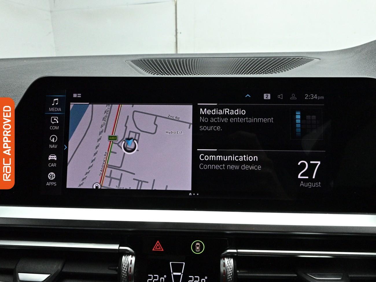 BMW 3 Series view 15