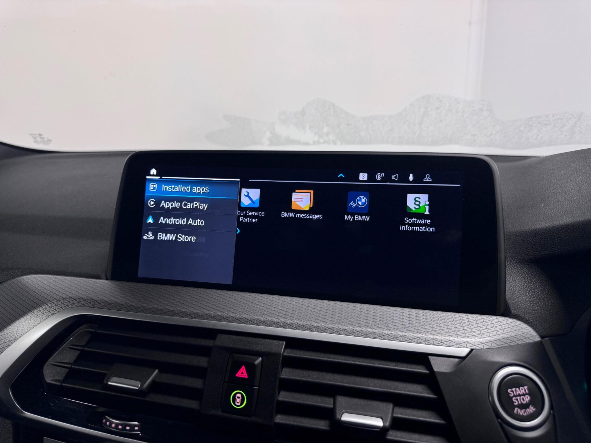 BMW X4 view 11