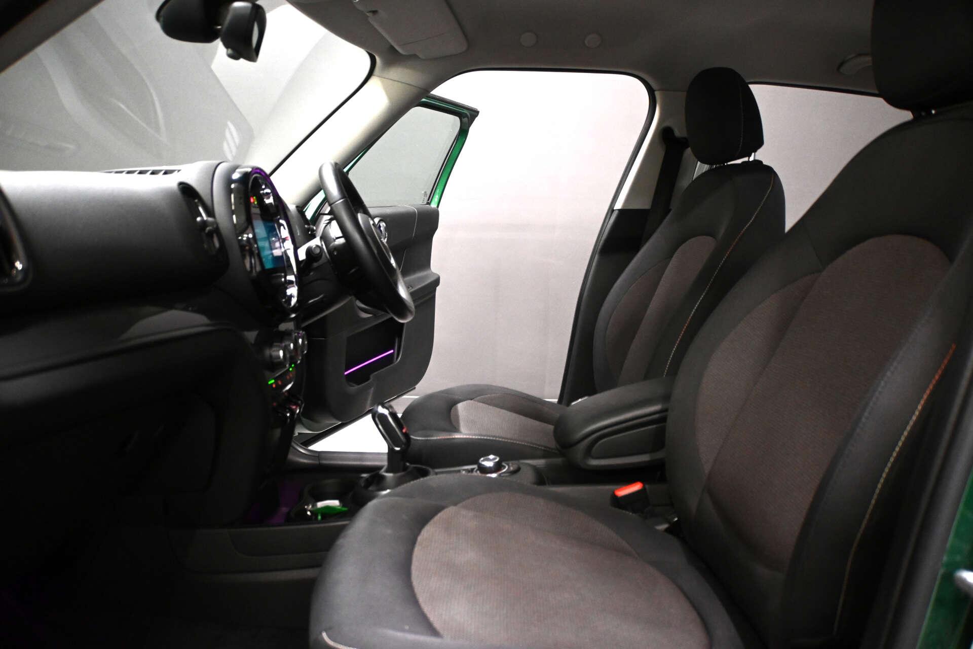 Mini Countryman view 16