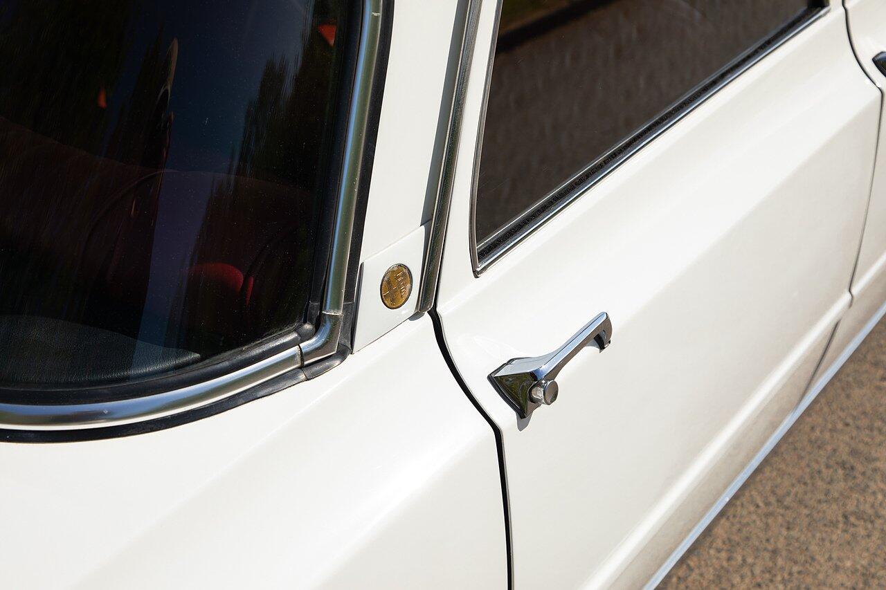Alfa Romeo Giulia view 110