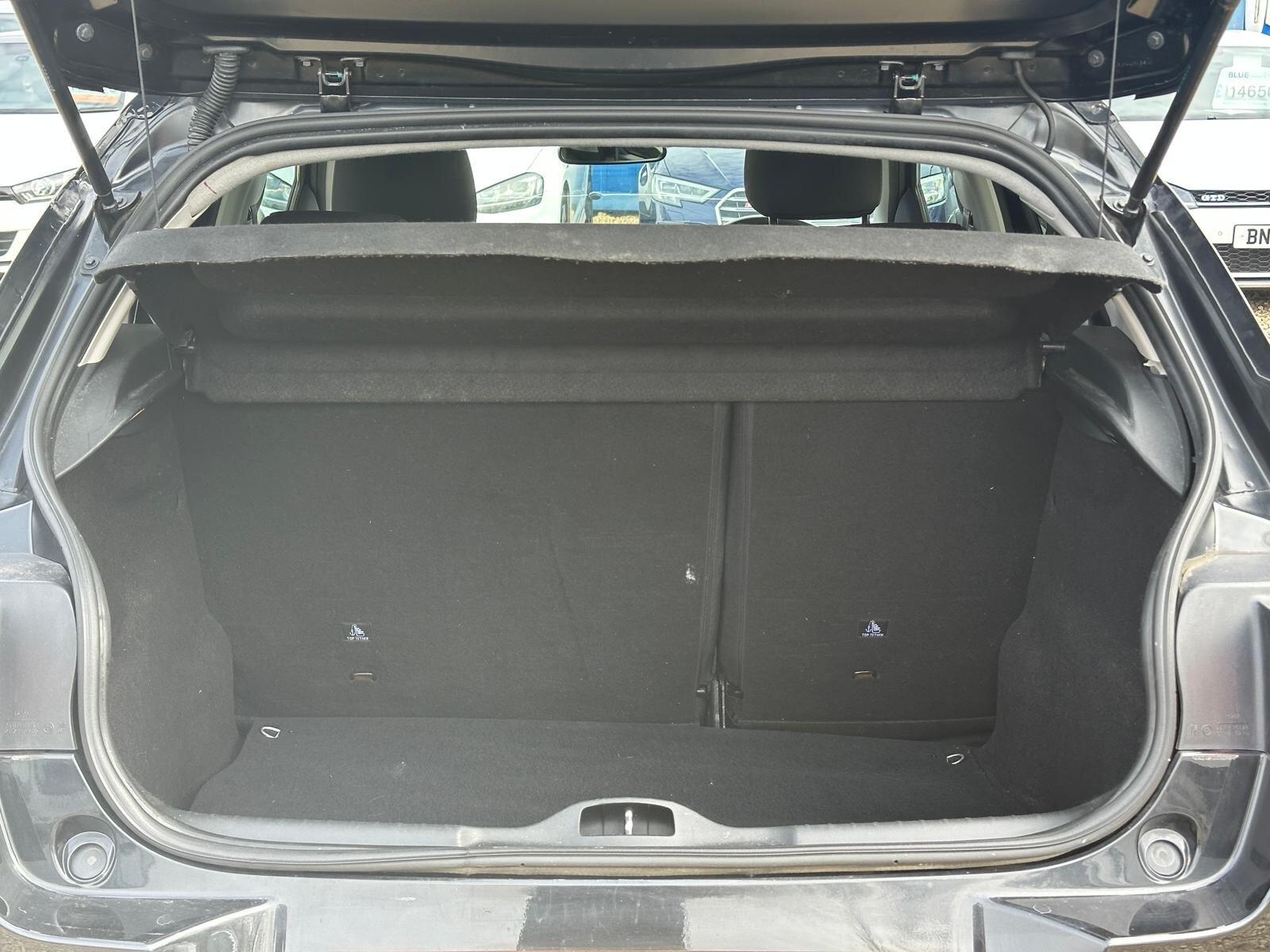 Citroen C4 Cactus view 29