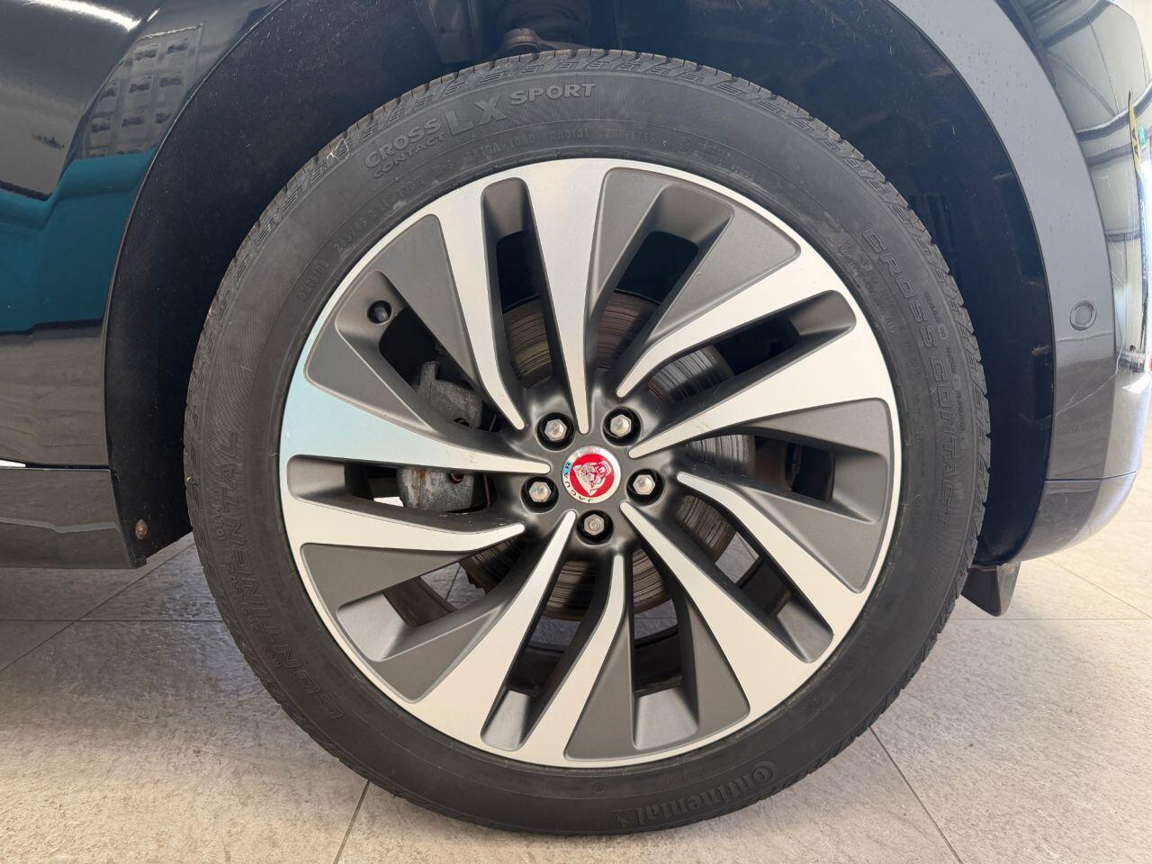 Jaguar F-Pace view 30