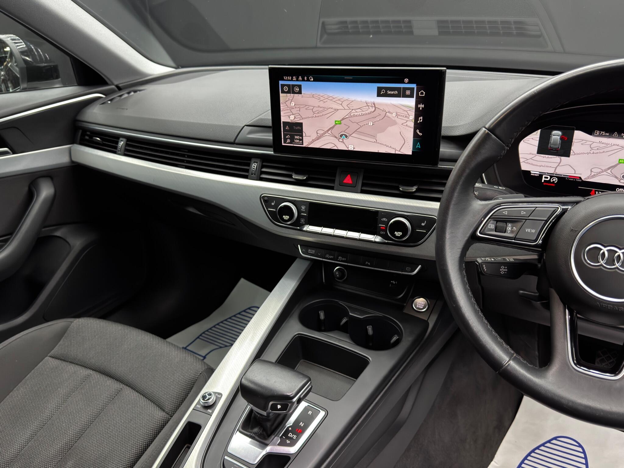 Audi A4 view 23