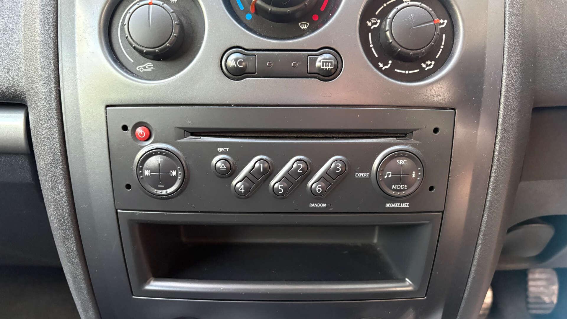 Renault Megane view 25