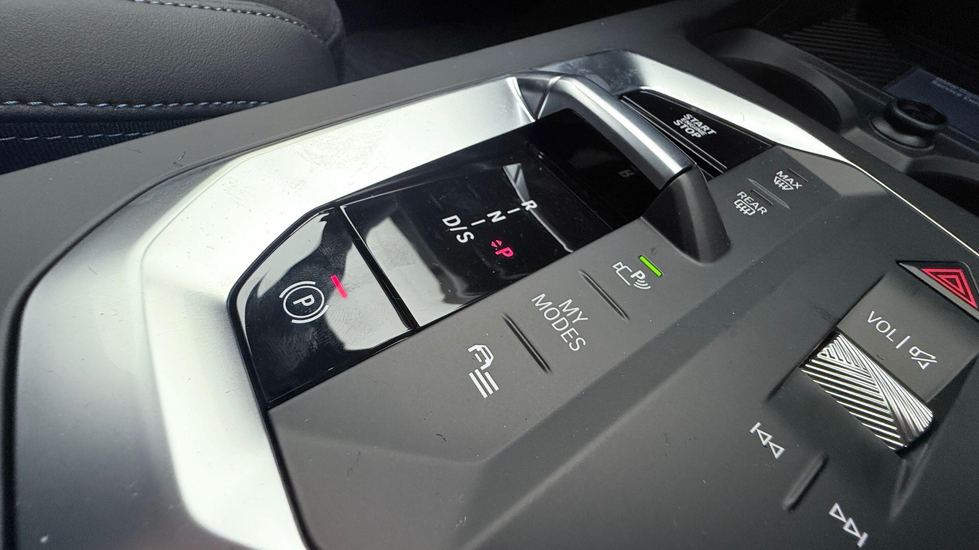 BMW 1 Series view 19