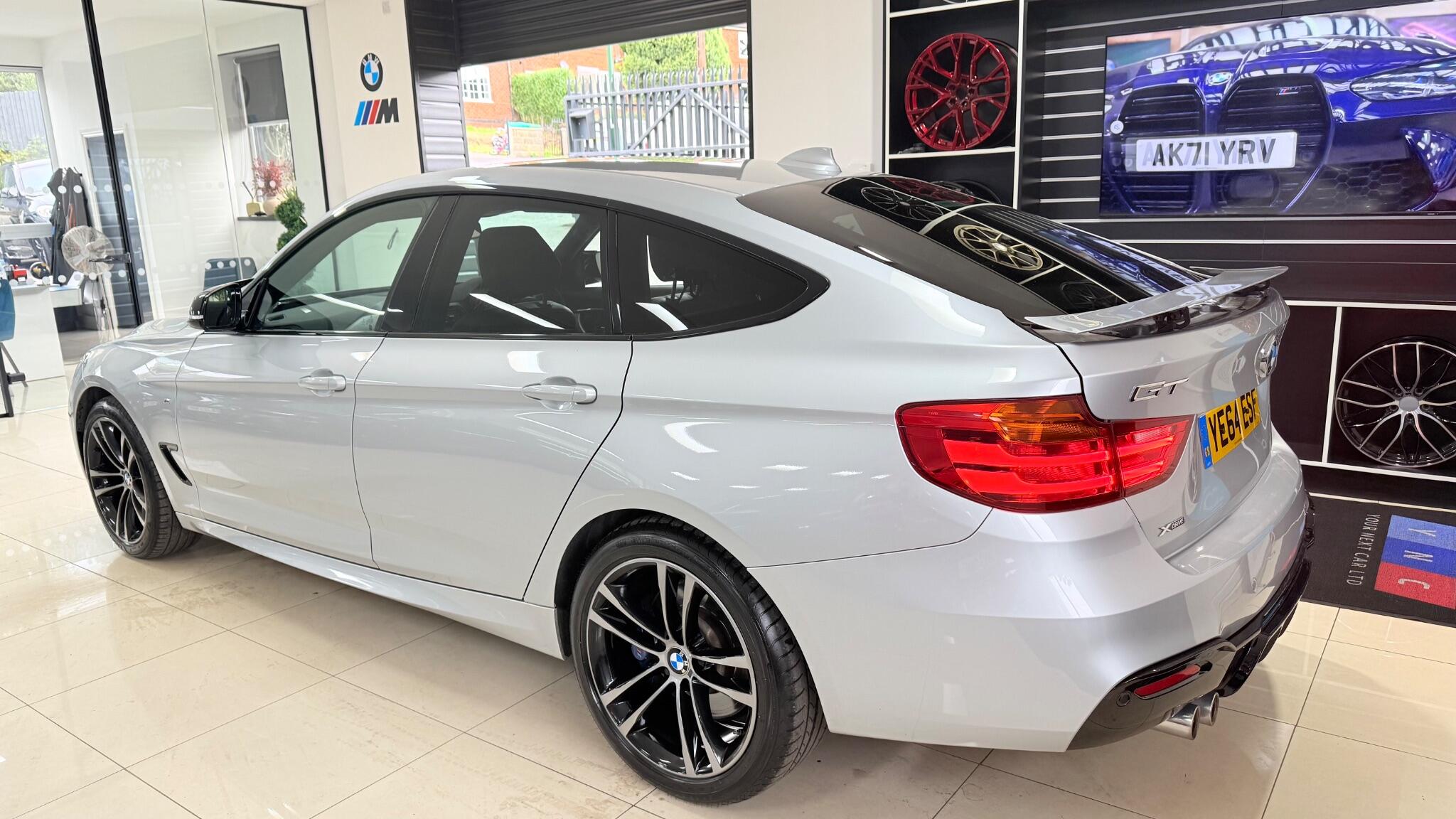 BMW 3 Series view 45