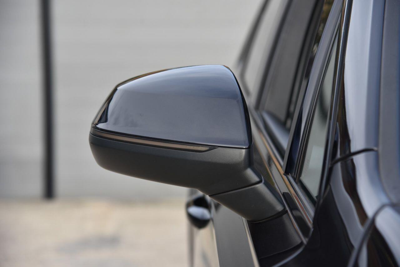 Audi Q7 view 16