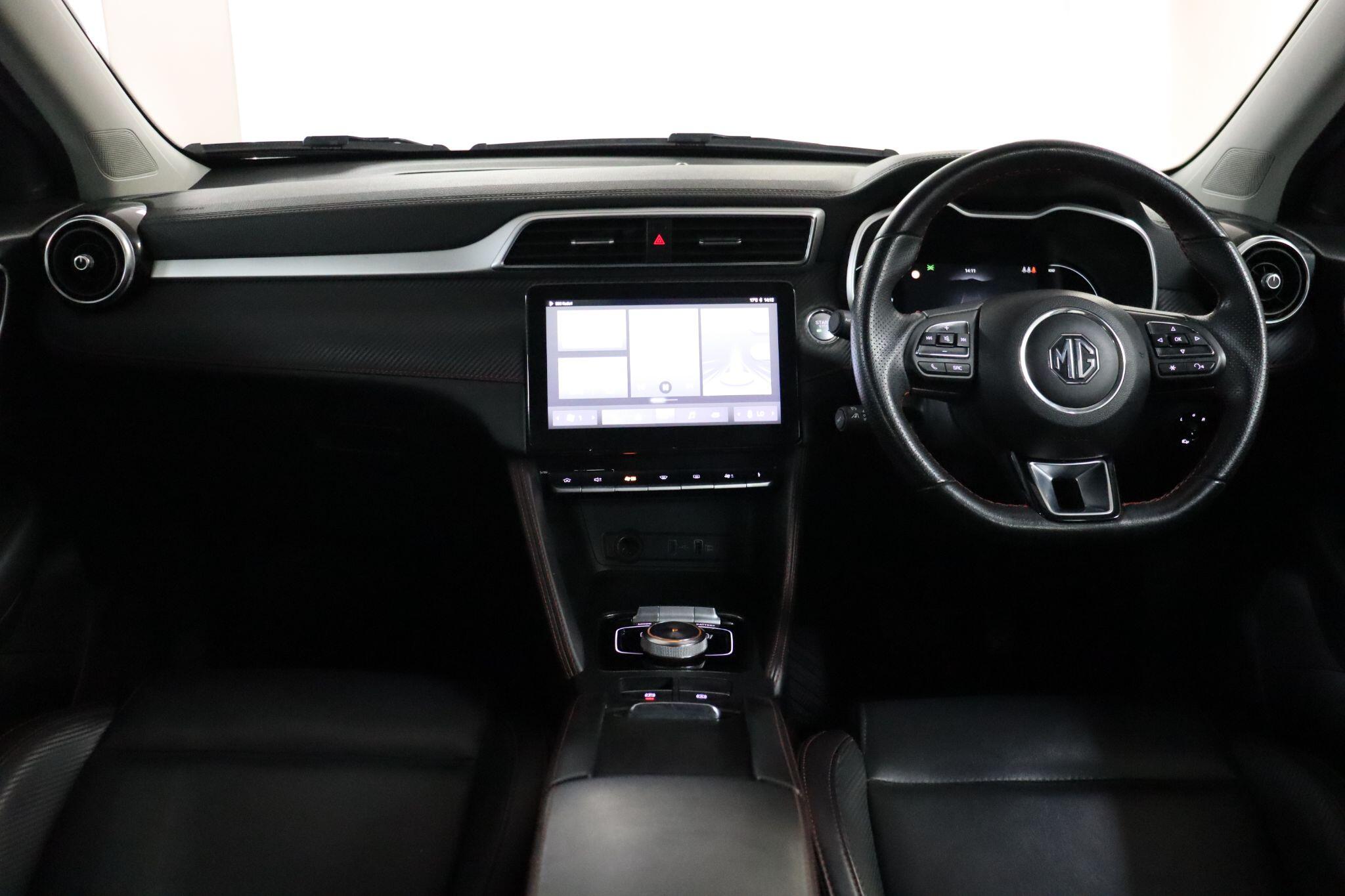 MG MG ZS view 43