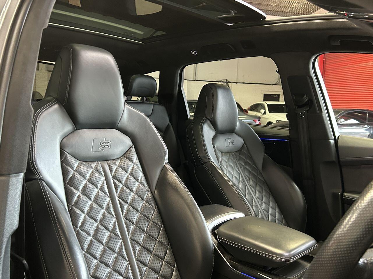 Audi Q7 view 35