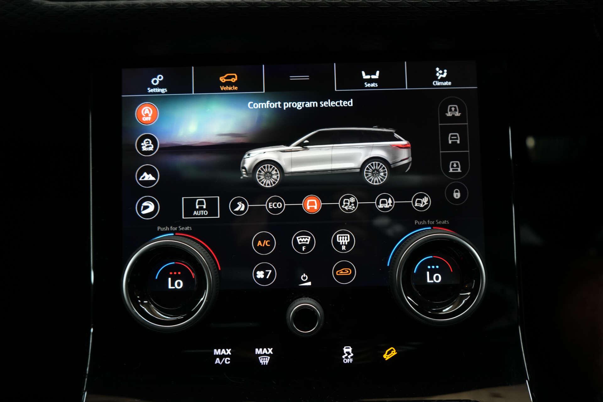 Land Rover Range Rover Velar view 31