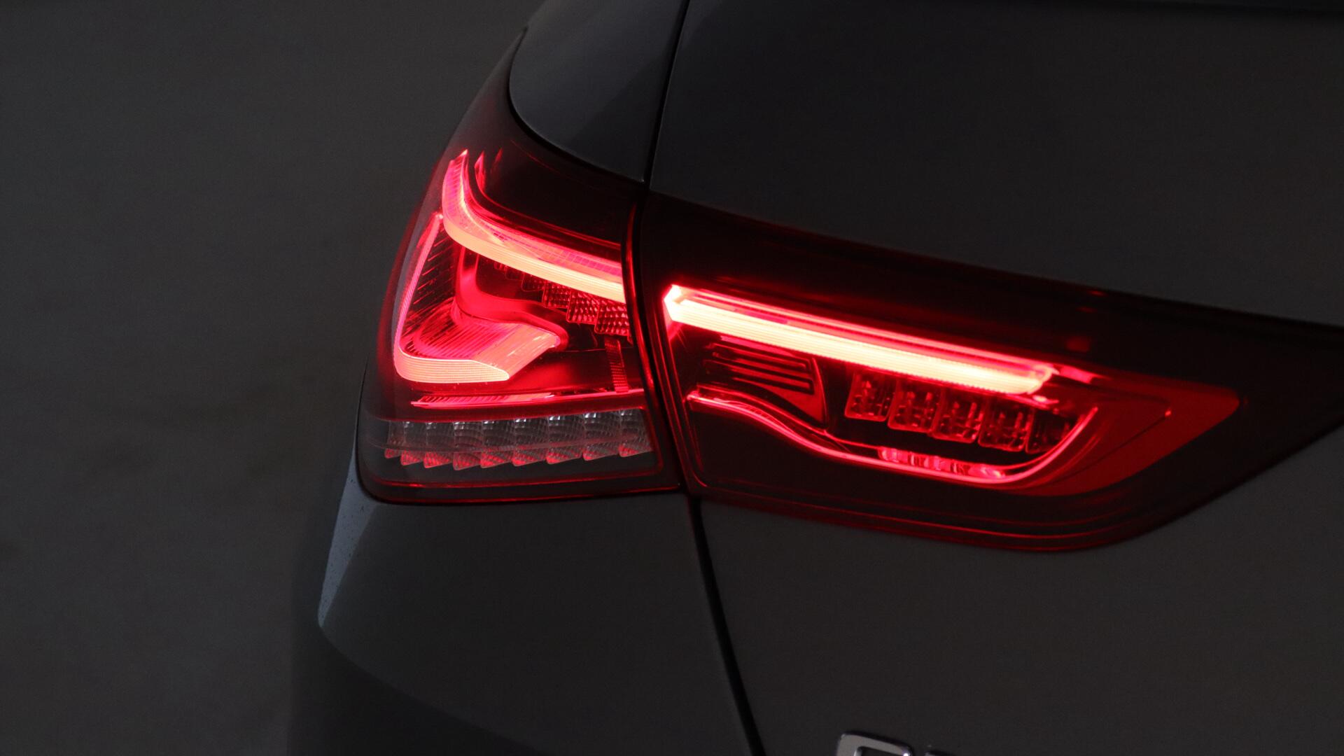 Mercedes-Benz Cla view 40