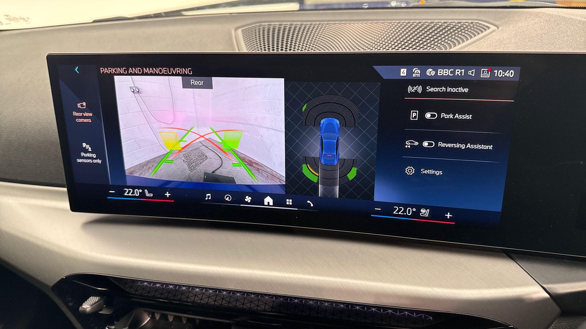 BMW 2 Series view 28