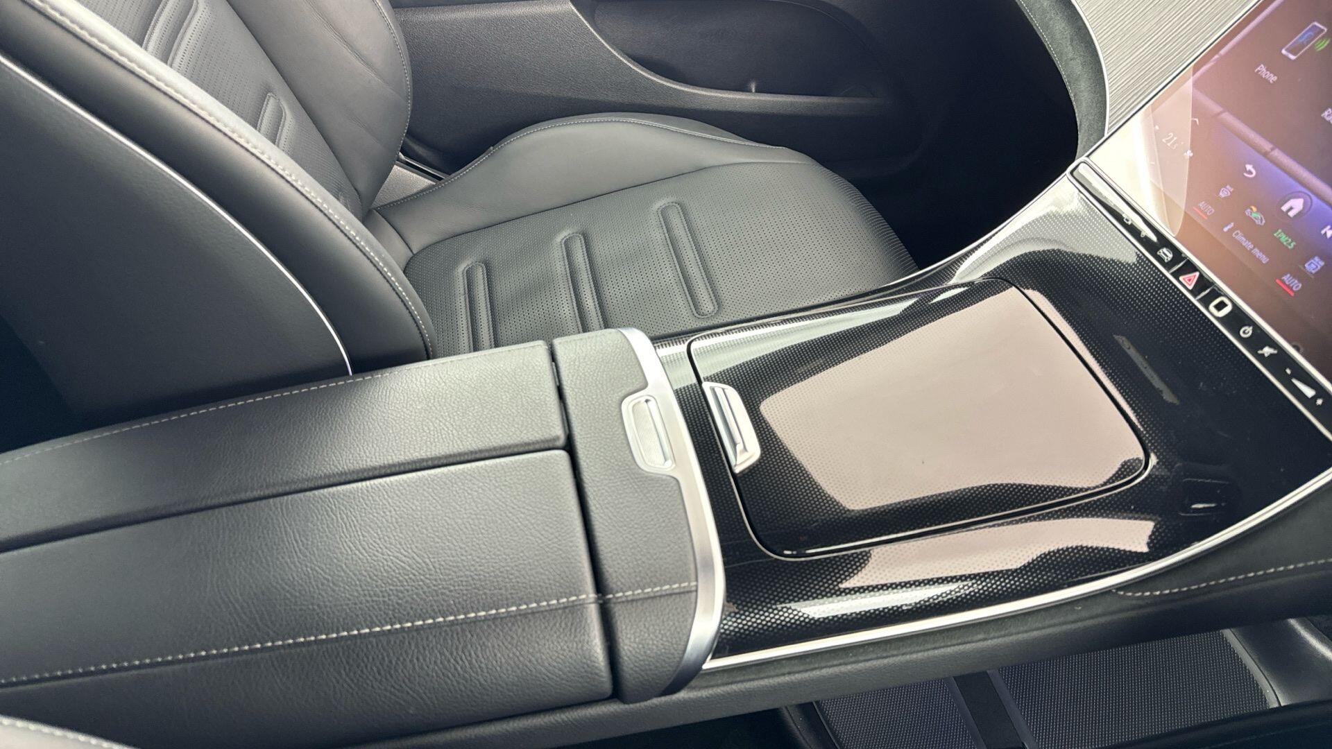 Mercedes-Benz EQE view 41