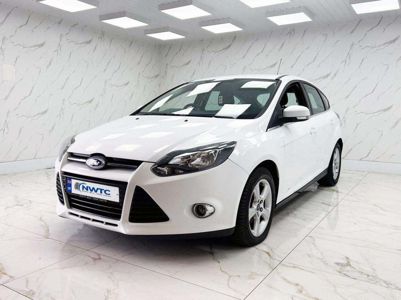 Ford Focus view 6