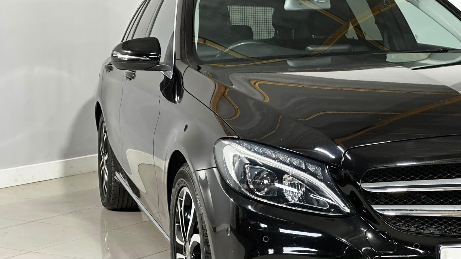 Mercedes-Benz C Class view 8
