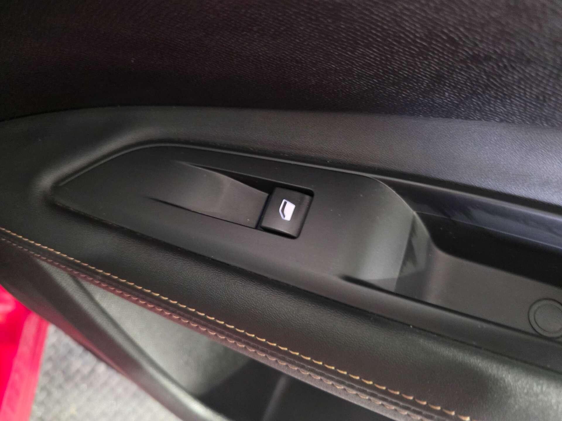 Peugeot 3008 view 39