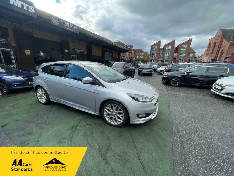 2016 Ford Focus image 4