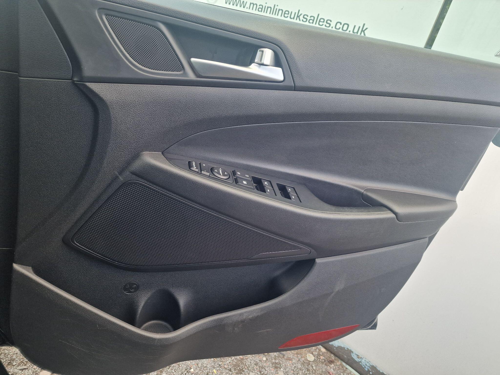 Hyundai Tucson view 24