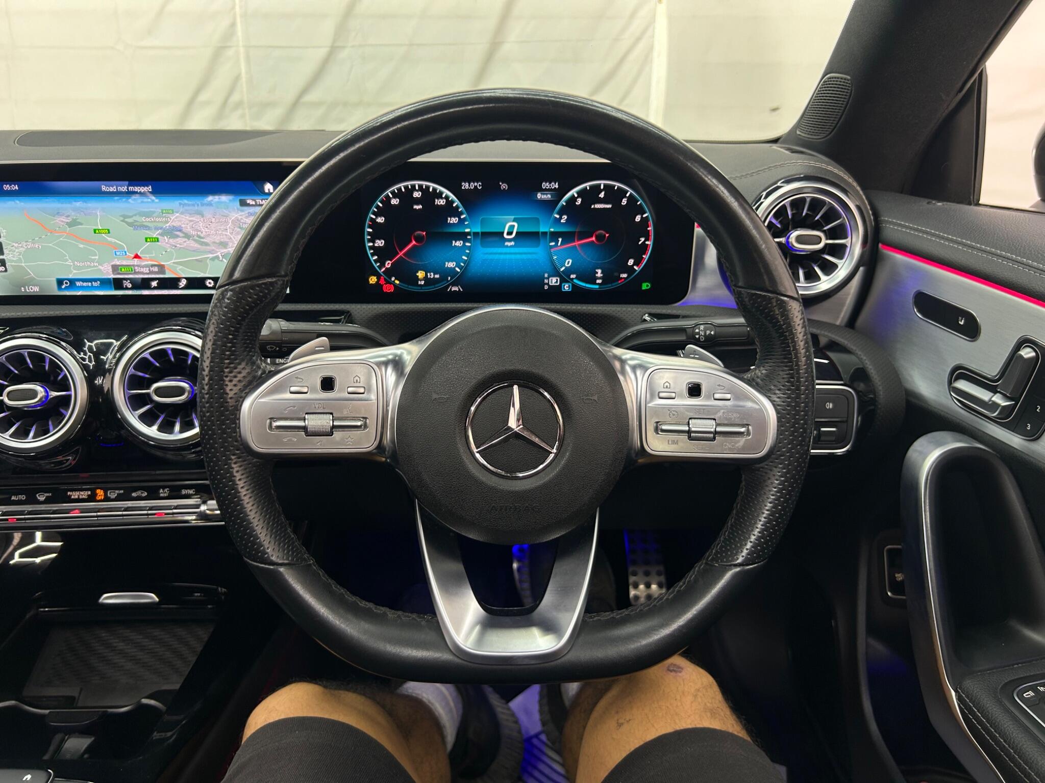 Mercedes-Benz Cla view 38