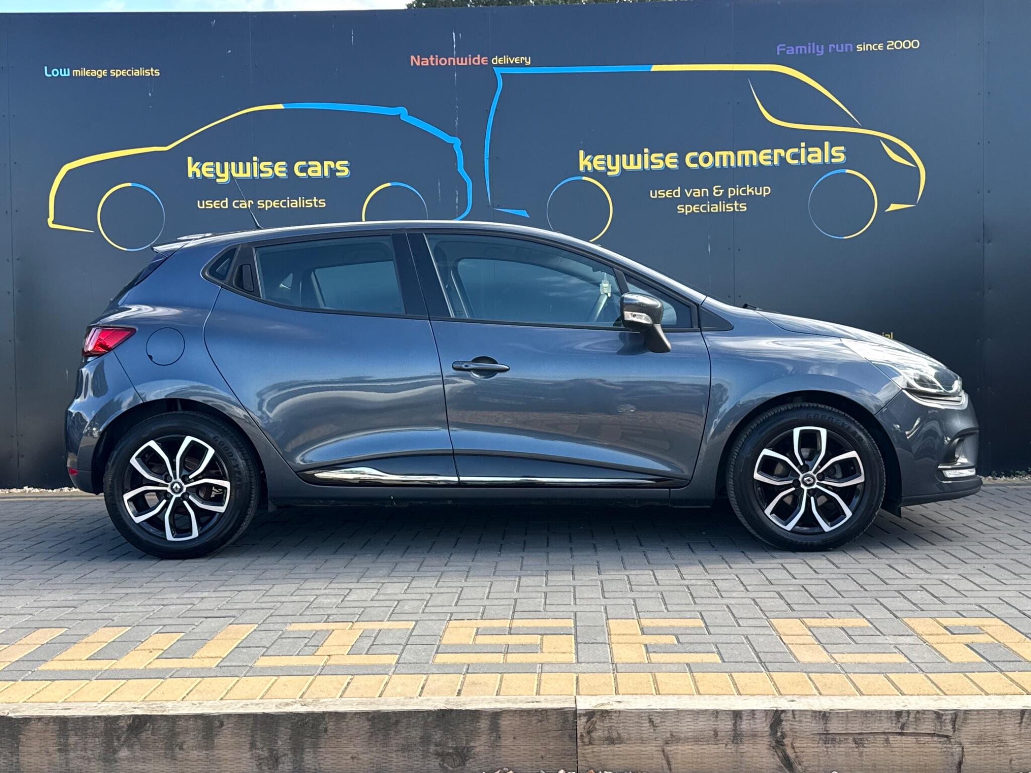 Renault Clio view 7