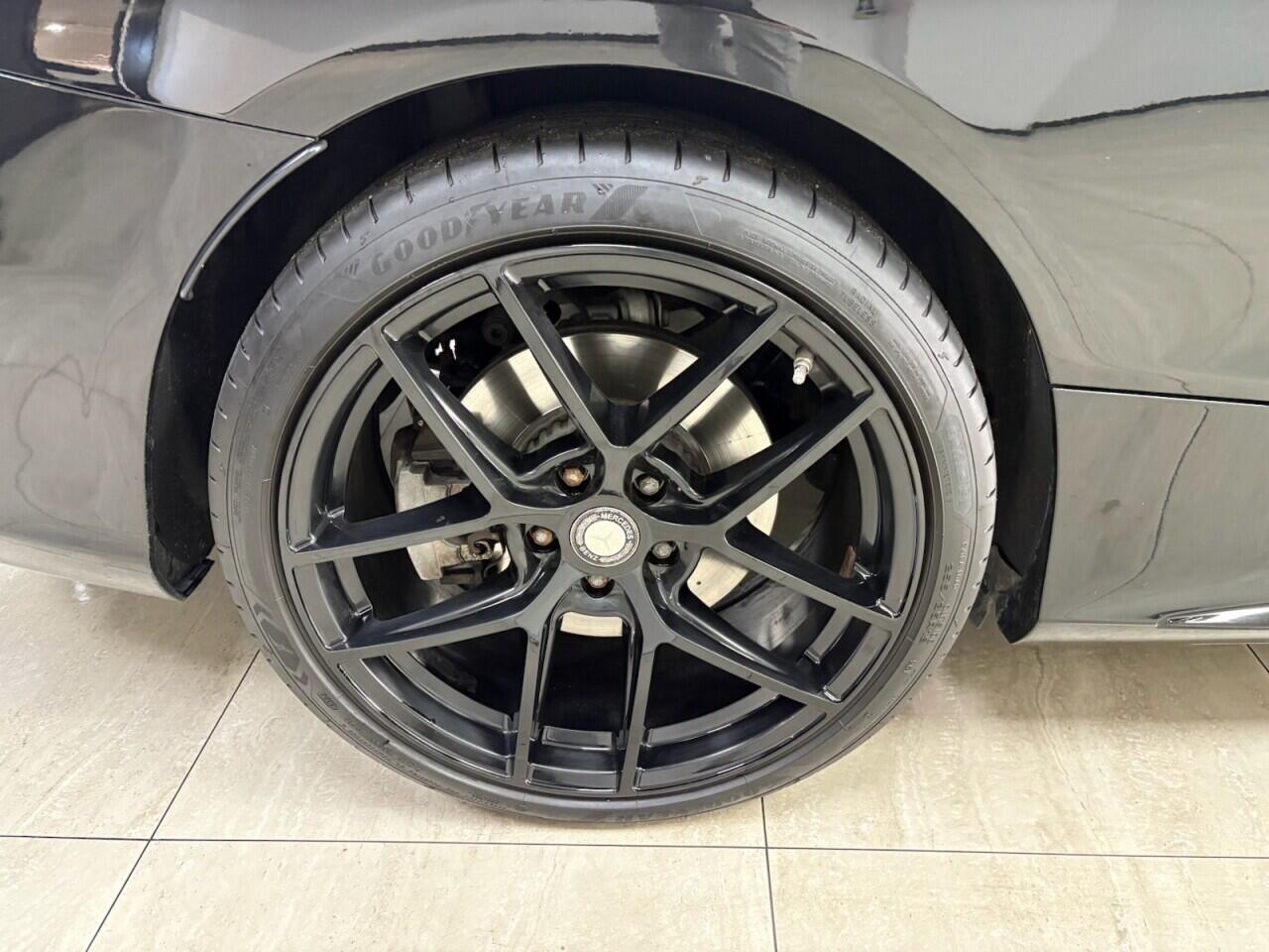 Mercedes-Benz C-Class view 14