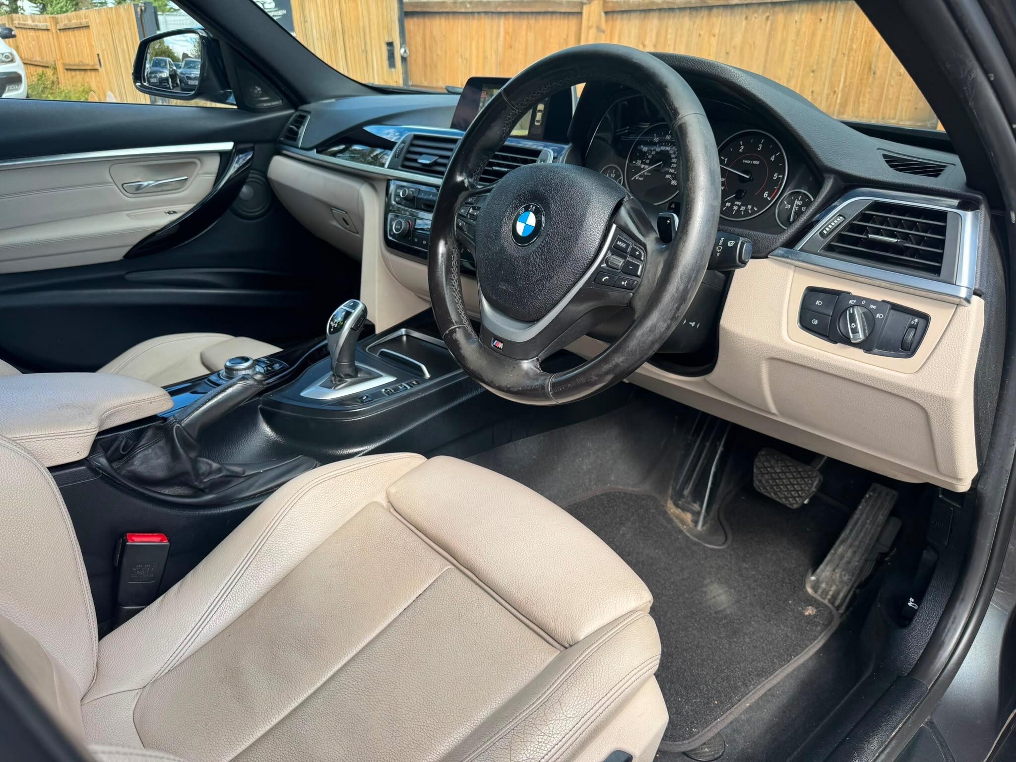 BMW 3 Series view 19