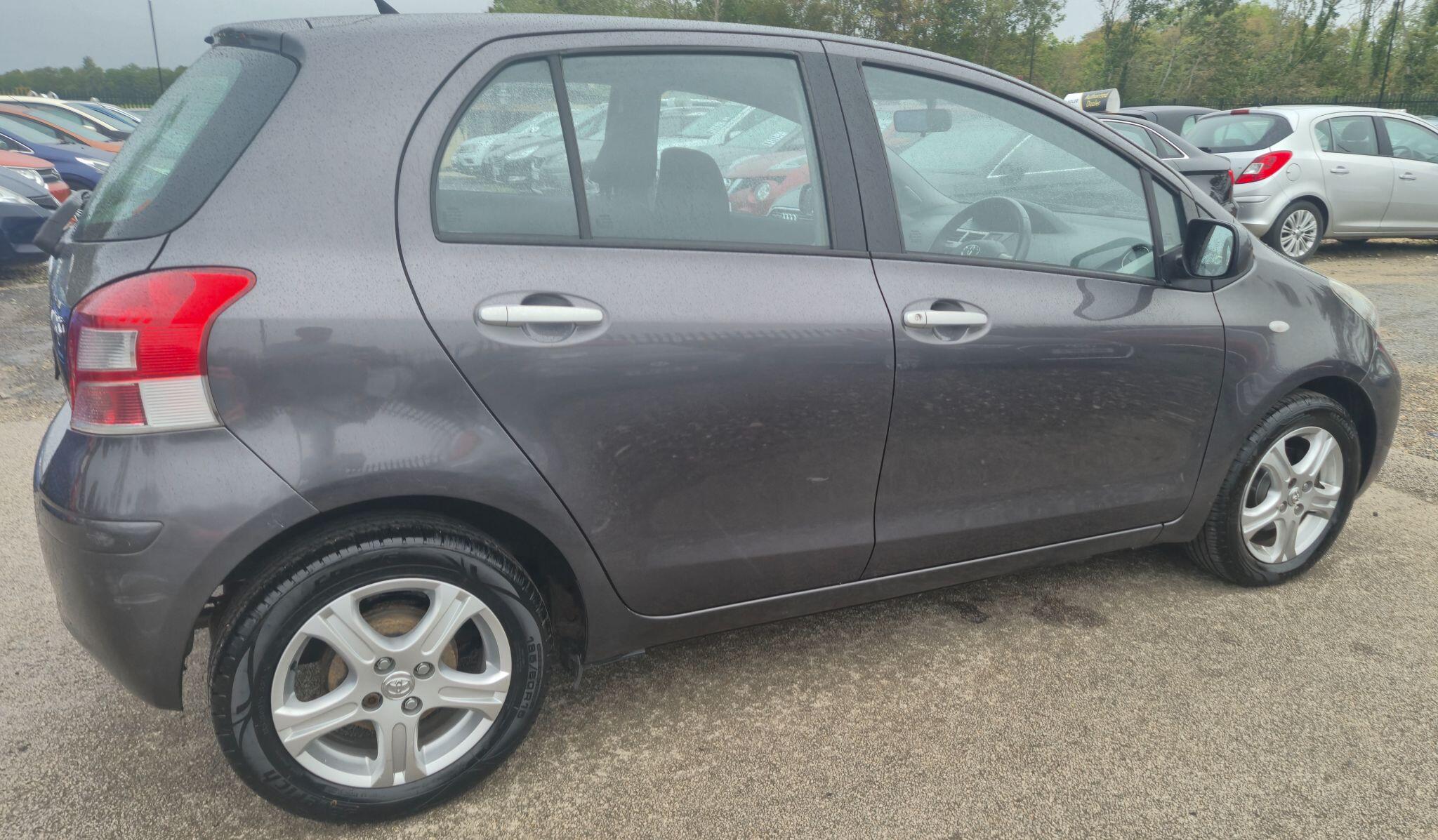 Toyota Yaris view 7
