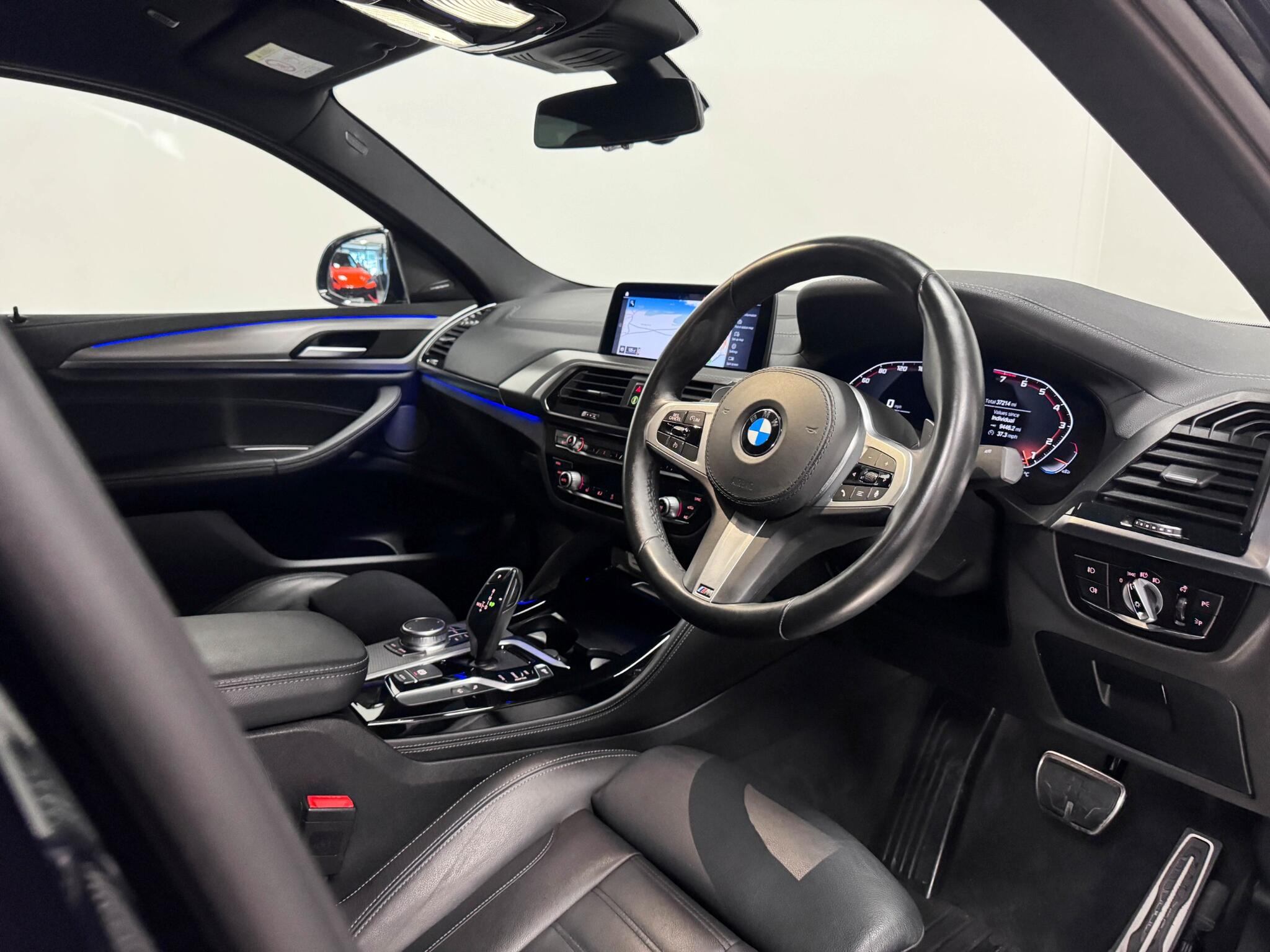 BMW X4 view 32