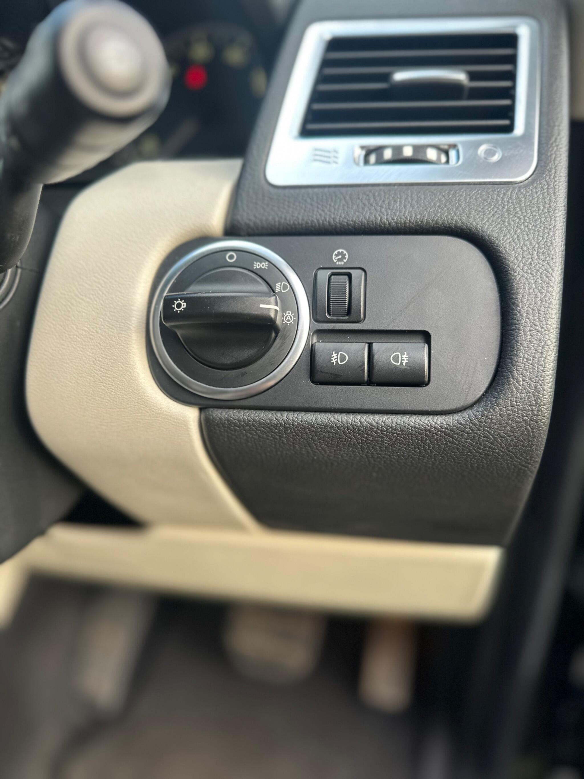 2011 Land Rover Range Rover Sport image 33