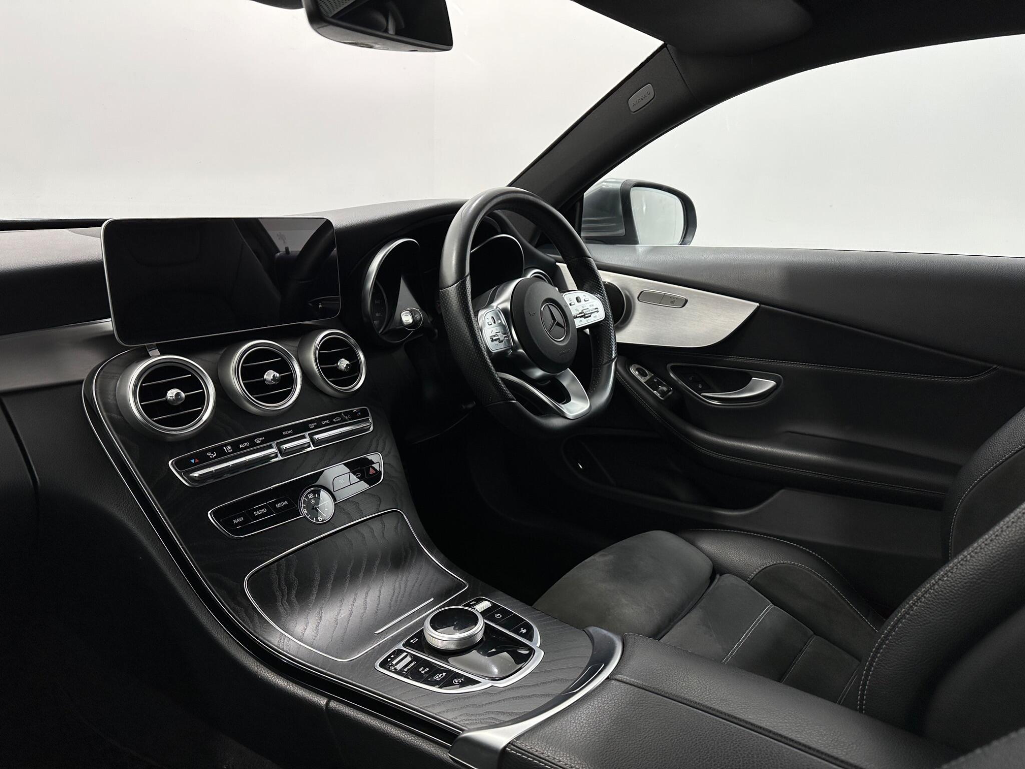 Mercedes-Benz C Class view 32