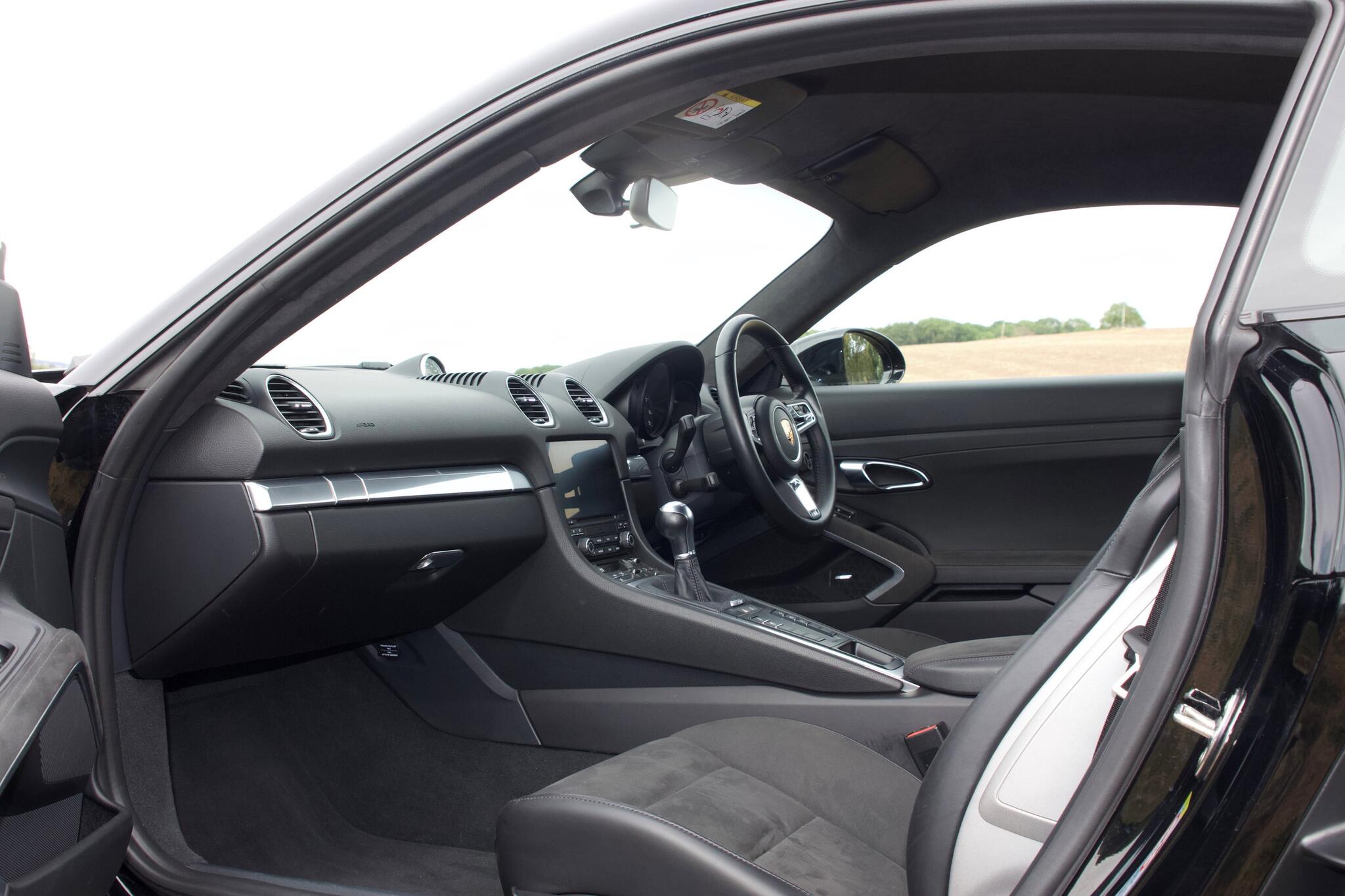 Porsche Cayman view 6